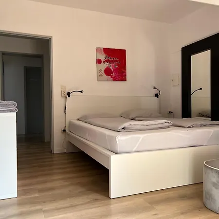 Sonnentraum - 95qm, 3 Schlafzimmer, 3 Baeder, Balkon & Bergblick فيلنغن