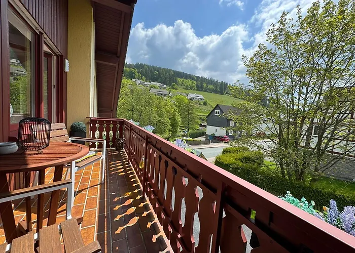 Sonnentraum Willingen - 95Qm, 3 Schlafzimmer, 3 Baeder, Balkon & Bergblick *